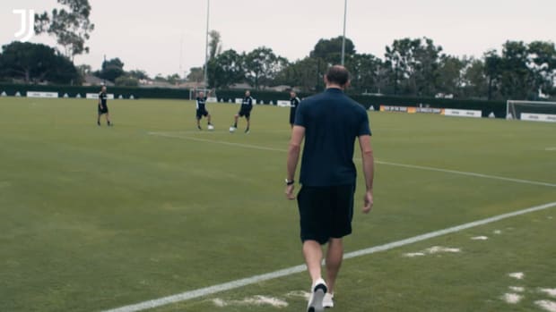 Chiellini visits Juventus in LA